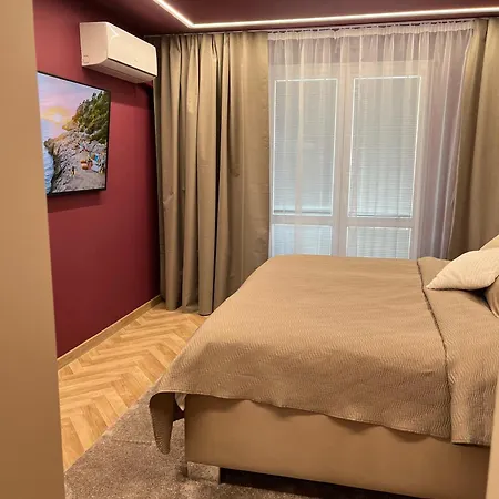 Apartment Artemis 2 *
